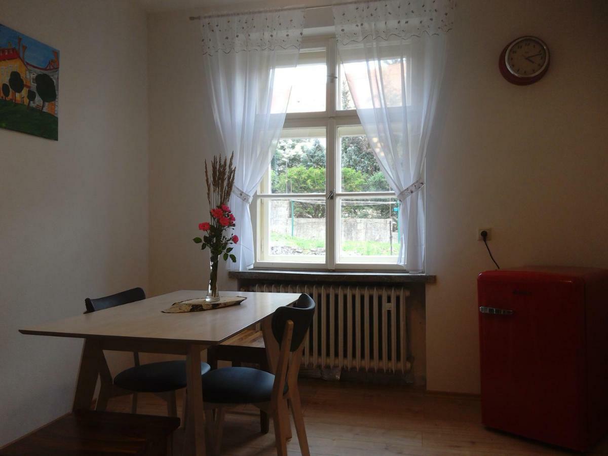 Ferienwohnung Apartman S Vyhladom Kremnitz Exterior foto