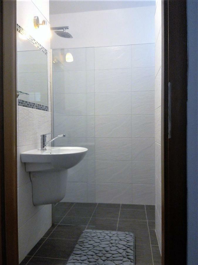 Ferienwohnung Apartman S Vyhladom Kremnitz Exterior foto